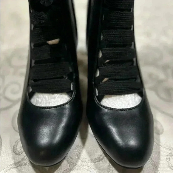 NIB!Jacobies Beverly Hills-Black Lace Up block chunky heel boots Size 9 - Picture 8 of 16
